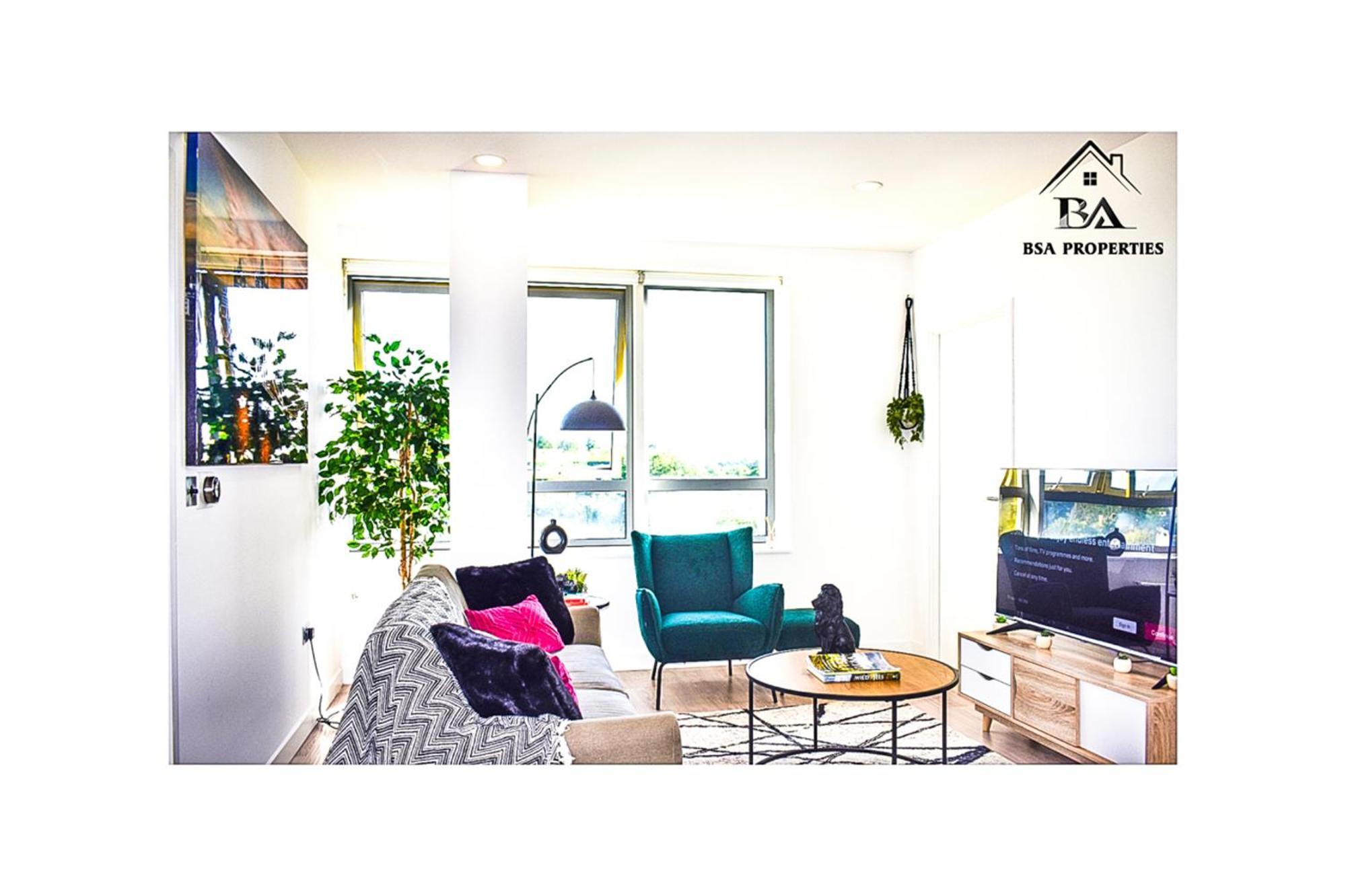 City Centre Apartment Close To Ascot & Legoland Sleep Upto 4 Guests - Parking On Request! Bracknell Exterior foto
