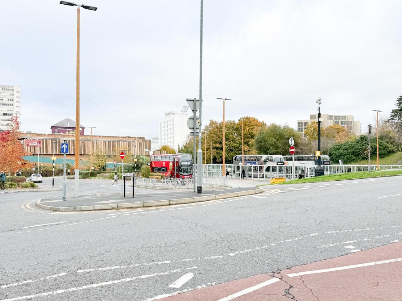 City Centre Apartment Close To Ascot & Legoland Sleep Upto 4 Guests - Parking On Request! Bracknell Exterior foto