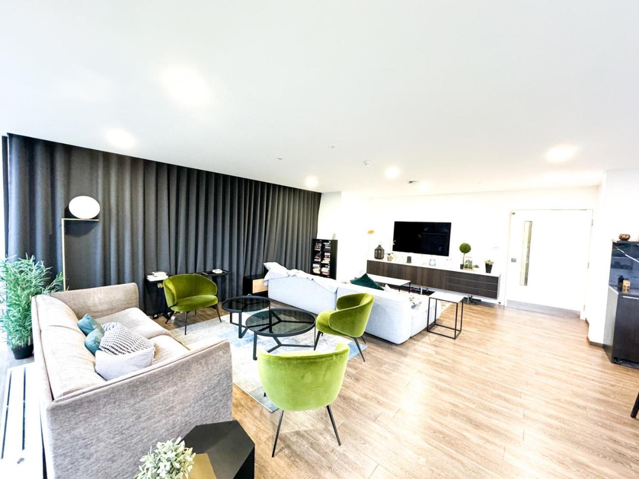 City Centre Apartment Close To Ascot & Legoland Sleep Upto 4 Guests - Parking On Request! Bracknell Exterior foto